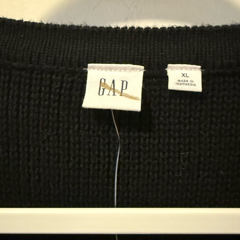 NWT GAP Black Button-Up Cardigan Sweater, Size XL - Picture 5 of 7